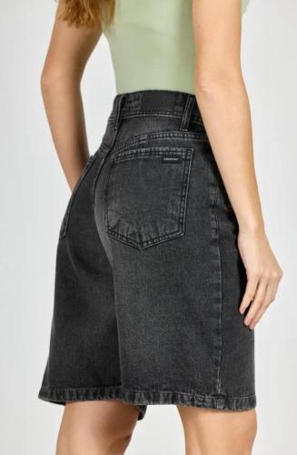 BERMUDA BAGGY NEGRO HUMO CLASICO RIGIDO