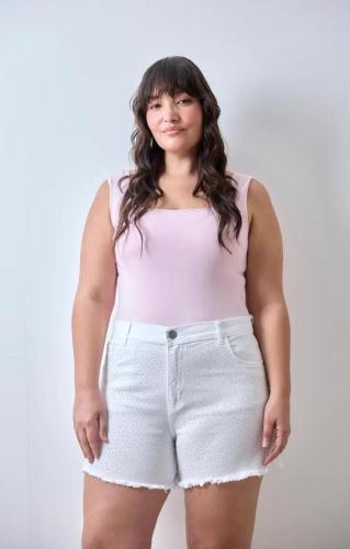 SHORT BLANCO CON STRASS DEFLECADO ELASTIZADO