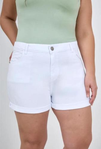 SHORT BLANCO CLÁSICO CON DOBLES RÍGIDO