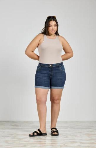 SHORT AZUL CLÁSICO CON DOBLES ELASTIZADO