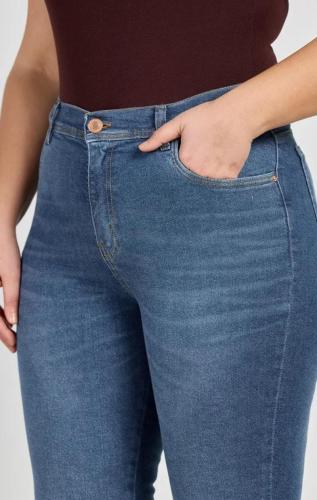 CROP SEMI OXFORD STONE CON TAJO EN BOTA ELASTIZADO