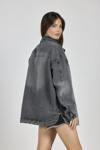  CAMISACO OVERSIZE GRIS RÍGIDO