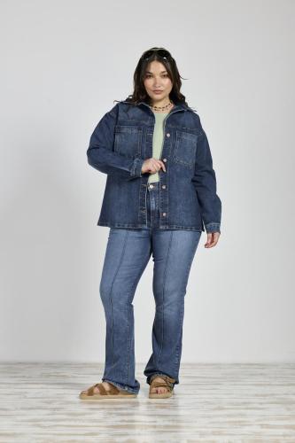 CAMISA OVERSIZE AZUL CON ABERTURA LATERAL RÍGIDO