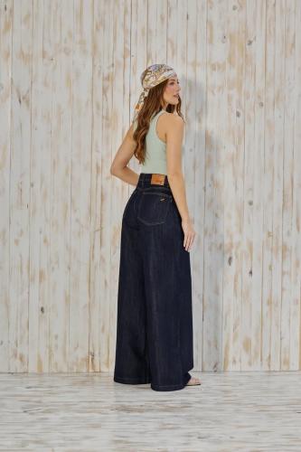 Cenitho maxi baggy azul, estatico.