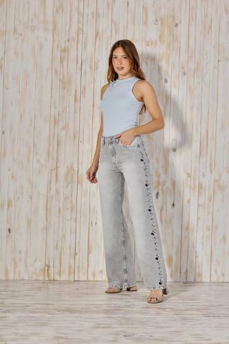 WIDE LEG GRIS CON BORDADO ESTRELLAS Y TACHAS RIGIDO