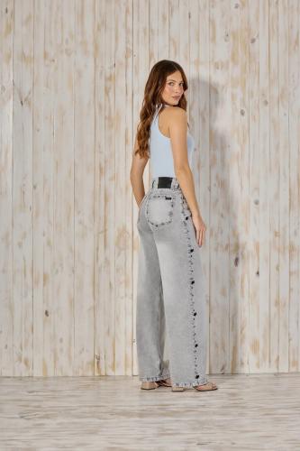 WIDE LEG GRIS CON BORDADO ESTRELLAS Y TACHAS RIGIDO