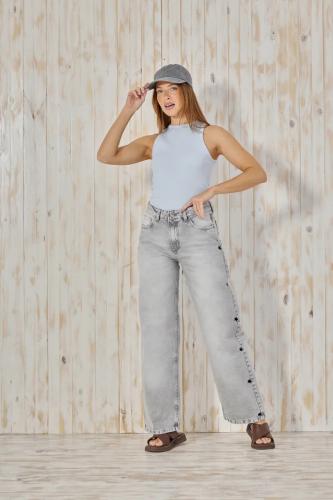 WIDE LEG GRIS CON BORDADO ESTRELLA RIGIDO