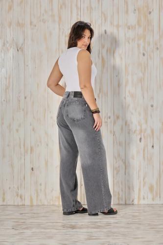 TM WIDE LEG GRIS CON STRASS RÍGIDO