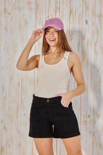 SHORT NEGRO CON DOBLES ELASTIZADO