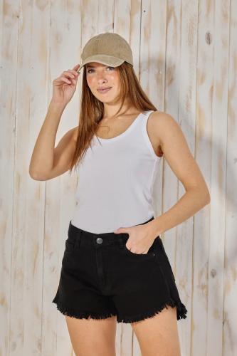 Cenitho short negro, tiro bajo. rígido