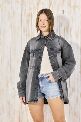 CAMISA OVERSIZE GRIS CON ABERTURA LATERAL RÍGIDO